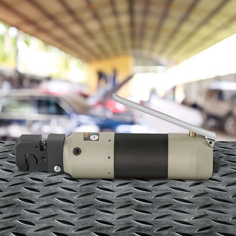 Heavy Duty Pneumatic Sheet Metal Punch Tool Kit With US Connector, Straight Type Air Puncher in automotive workshop