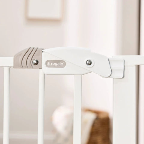 Close-up of latch on 36-Inch Extra Tall Baby Gate For Doorways And Bottom Of Stairs, Pressure Mounted Walk-Through Gate For Babies, Toddlers And Pets