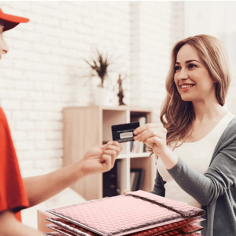 Customer receiving Rose Gold Metallic Bubble Mailers With Self Seal Adhesive, 50 Pack Padded Poly Mailers For Valentine Shipping