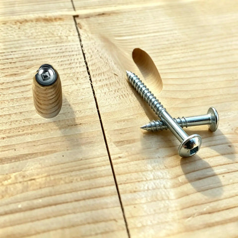 2 Inch Pocket Hole Screws Heavy Duty Beefy Square Drive Washer Head Exterior Wood Screws Carbon Steel Zinc Coated on wood