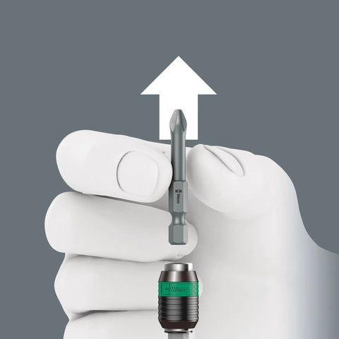 Demonstration of quick bit change in Kraft Form Kompakt 400 17-Piece T-Handle Screwdriver Set With No-Sweat Grip