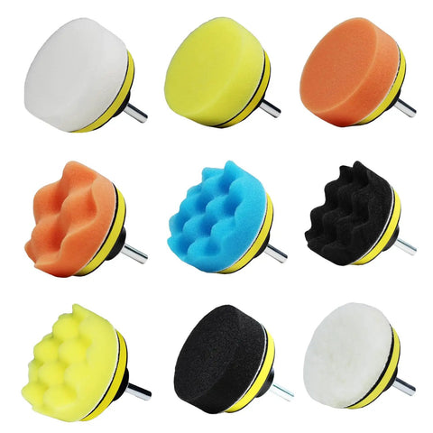 Go To Car Detailing Kit With Foam Polishing Pads And Wool Buffing Pads for headlights and body polishing, foam pads arrayed.