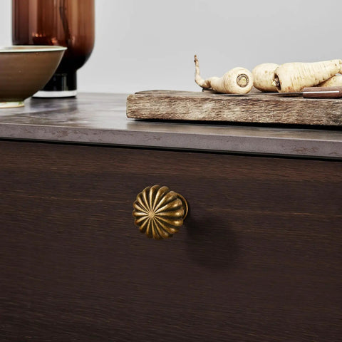 Antique Brass Cabinet Knobs 10 Pack For Kitchen Cabinets And Dresser Drawers Zinc Alloy Hardware Pulls With Vintage Floral Design And Old School Charm For A Classic Retro Vibe