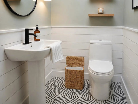 Top Notch Water Hyacinth Wicker Trash Can 3 Gallon Super Compact Bathroom Waste Basket With Secure Lid And Removable Liner No Fuss Fit For Tiny Baths And Cramped Rooms