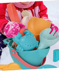 5 Piece Beach Sand Set For Kids And Boys Portable Lightweight Plastic Shovels And Buckets Water Play Kit with toys in snow