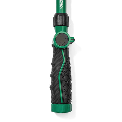 Close-up of 16 Inch Watering Wand For Garden Hose With Thumb Control Lever, 8 Pattern Spray, Non Slip Ergonomic Grip, Carbon Fiber Texture Finish