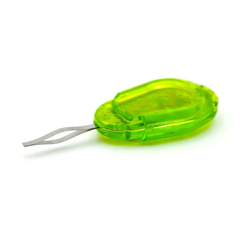 Flat Tip Embroidery Needle Threader For Thick Threads And Any Embroidery Needles Apple Green Quick Grasp Comfort No Fuss Handy