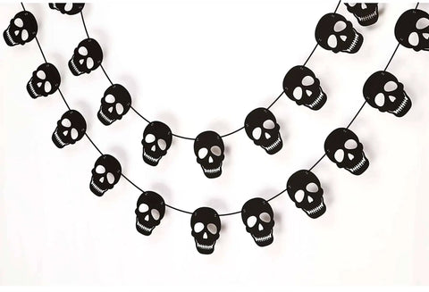 Bold Black Skull Garland Decorations For Halloween And Gothic Parties Edgy Horror Banner Decor Perfect For Haunted Houses