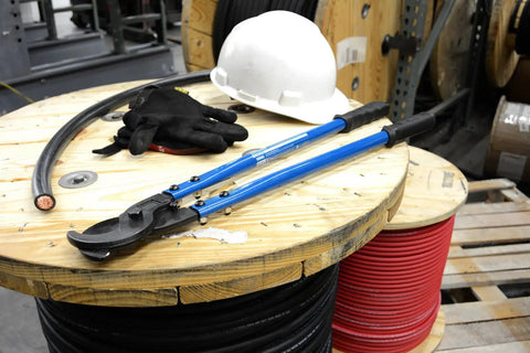 Heavy Duty Wire And Cable Cutter For Copper And Aluminum Up To 400 MCM With 18 Inch Steel Handles And Rubber Grips on cable reel