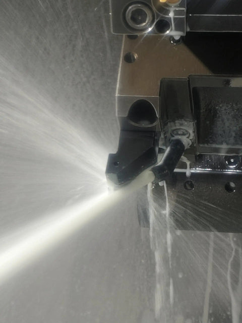 14 Piece Heavy Duty Coolant Nozzle Set For Cnc Lathe And Milling Rigs, high pressure spray nozzle in action, delivering coolant.