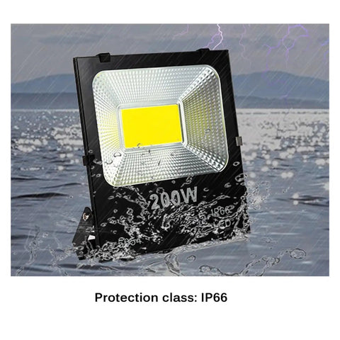 JUDYSSY Led Flood Light Outdoor Waterproof Lighting 50W100W Flood Light Industrial Lighting 400W600W High Power Flood Light for Court,Garden,Warehouse,6000 K200W， in water showing IP66 protection.