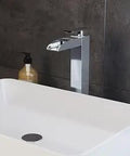 One Hand Operation Single Hole Kitchen Faucet With Temperature Control And No Fuss On Off Solid Brass Build 1.2 GPM Flow Center Mount