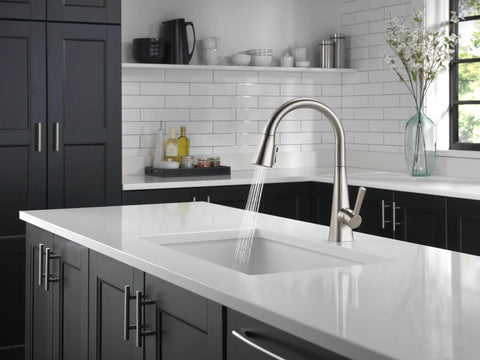 Crisp Brushed Nickel Kitchen Faucet Featuring Heavy Duty Pull Down Sprayer, single handle control, minimalist design in modern kitchen.