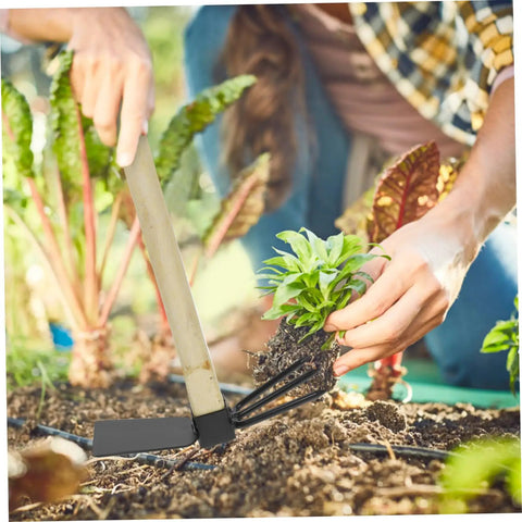 Ergonomic Wooden Handle Weeding Hoe And Hand Rake Tool For Weed Control In Your Garden, Lightweight Metal Cultivator For Soil Loosening.
