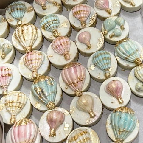 Hot Air Balloon Silicone Molds For Chocolate, Fondant And Cake Decorating, Cupcake Toppers, Candy And Sugar Craft, Gum Paste, Clay Or Resin Projects With Realistic Balloon Details on cupcakes