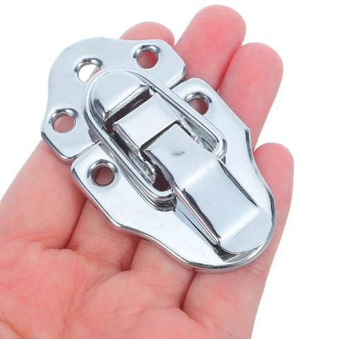Retro Draw Latch Lock Set For Jewelry Boxes Silver Metal Hasp Buckle With 25mm And 16mm Hole Spacings Easy Install in hand