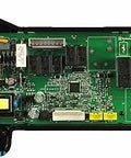 Replacement 5304518023 Range Control Board for Electric Ovens and Stovetops showing circuit layout and components