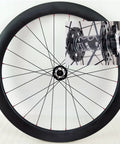 Carbon Fiber 700C Wheelset With 38mm Or 50mm Rim, Road Bike Disc Brake Compatible, featuring aluminum hub and detailed hub close-up