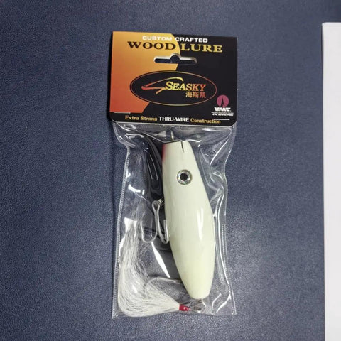 big wood fishing lures Glowing 4.5 Inch Wood Lure With Stainless Diving Lip Minnow Plug Basewood Basswood Build For Saltwater Action 1.76 Oz Weight Durable All Day Casting