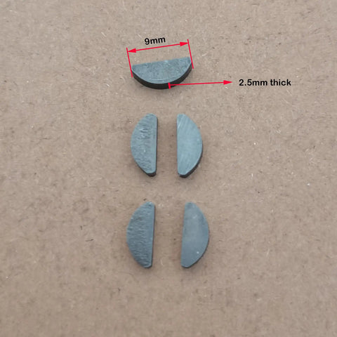 Image showing 5 Woodruff keys, each 9mm by 2.5mm, part of the 1 Piece Small Bevel Wheel And 5 Woodruff Keys For 66cc 80cc 2 Stroke Engine Motorized Bike Fits Upgrade Kit For Rebuild And Maintenance With Durable Steel Construction For Smooth Operation.