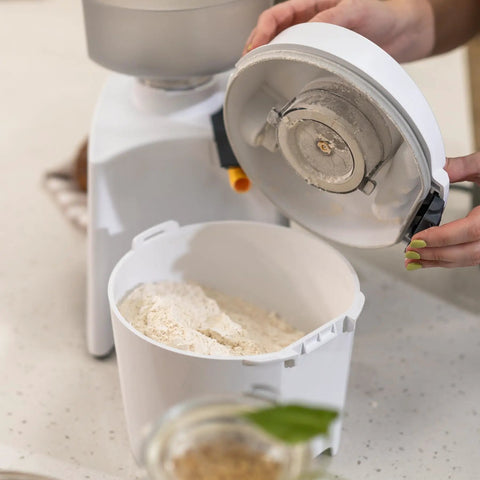 Beefy 1200W High Speed Electric Grain Mill For Fresh Flour Compact Impact Grinder with open stainless steel milling heads
