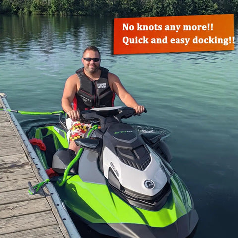 Man docking jet ski using Fast Docking Bungee Dock Lines For Jet Ski PWC Seadoo WaveRunner Pontoon And Bass Boat No Knot Quick Dock Rope