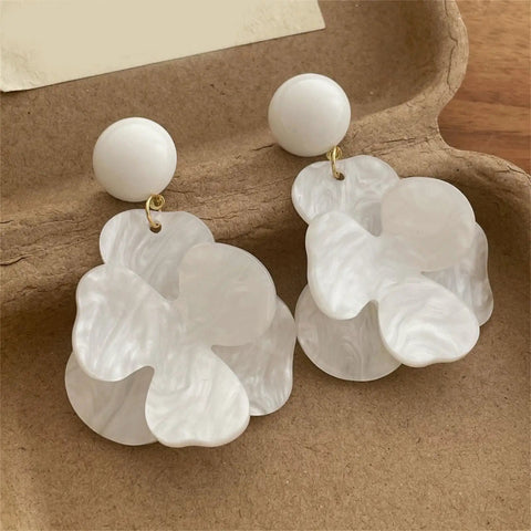 Get Your Hands On These Dope Resin Alloy Pendant Earrings Featuring Sick Featherlight Comfort Made Specifically To Soothe Sensitive Ears Without Irritation While Keeping Colors Fresh And Bold Is The Ultimate Go To Statement Piece For Festivals Partying