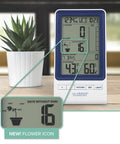 All-In-One Wireless Rain Gauge Weather Station With Indoor Outdoor Temperature And Humidity, Rainfall Tracking And History Readings, showing temperature, humidity, and days without rain on a display.