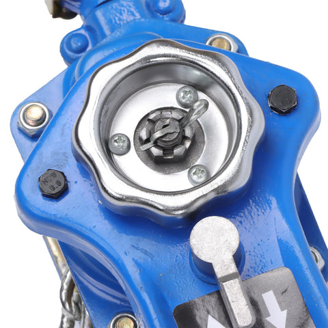 Close-up of Lever Chain Hoist 1650 Lbs Three Quarter Ton Blue Chain Puller Hoist With 10 Ft Lifting Height gear mechanism