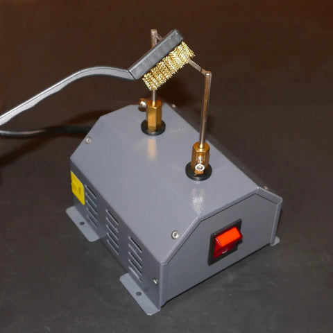 Electric Rope Cutter Hot Knife 30W With 932 Degrees Fahrenheit Rapid Heat Blade base unit and handle with brush attachment.