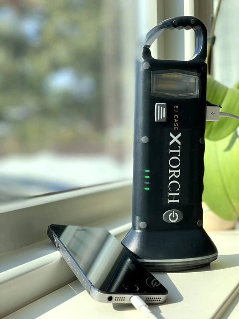 Rechargeable Solar Powered Flashlight Lantern For Camping And Outdoors USB And Solar Charging Emergency Power Bank Lifesaver