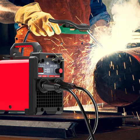 Heavy Duty Copper Welding Clamp Holder For 300 To 1000 Amps Electrode Grip with rock hard handle in action during welding.