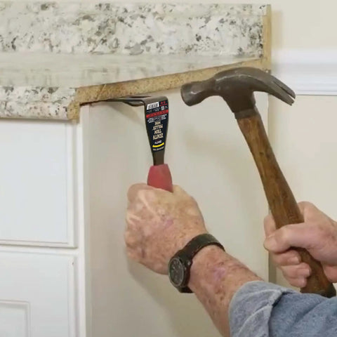 Lightweight Trim Puller Mini Multi Tool For Tight Spaces used to remove baseboard with hammer in home renovation