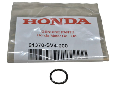 Black O-ring seal for Honda Power Steering Fluid Kit With Three 12 Oz Bottles 08285-P99-0CZA3 in package with part number 91370-SV4-000