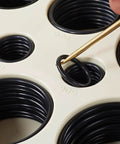 Heavy Duty Pro Grade Hydraulic O Ring Seal Kit 212 Pieces With Buna N 90A NBR O Rings, detail of black ring being picked up