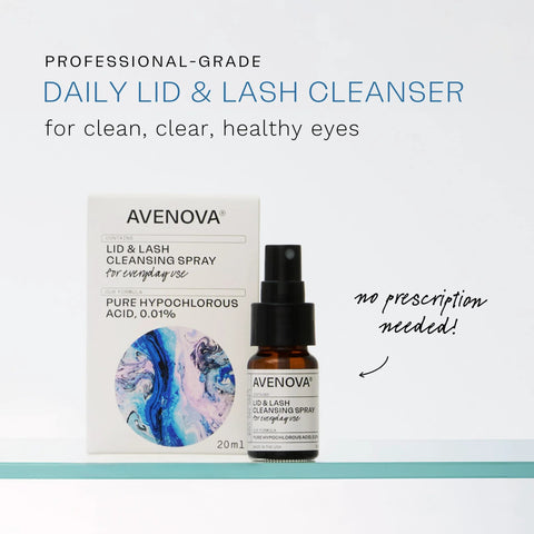 Front view of AVENOVA lid & lash cleansing spray bottle with its white box, 20 ml, brown bottle and spray top