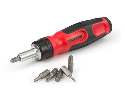 Everybit Ratchet Screwdriver And Bit Set 135 Piece Pro Kit With Slotted Bits Phillips Bits Square Bits And Star Bits handle and bits shown.