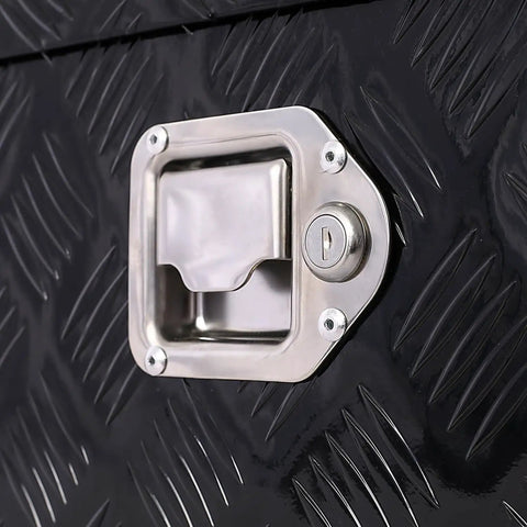 Close up of the latch system on the Straight Shooting Beefy 40 Gallon Parts Washer In Steel Blue With Powder Coated Steel Frame.
