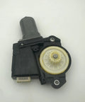 Sliding Sun Roof Drive Gear Motor For RAV4 NAP And RAV4 JPP OEM Grade Replacement Auto Sunroof Gear Assembly close-up