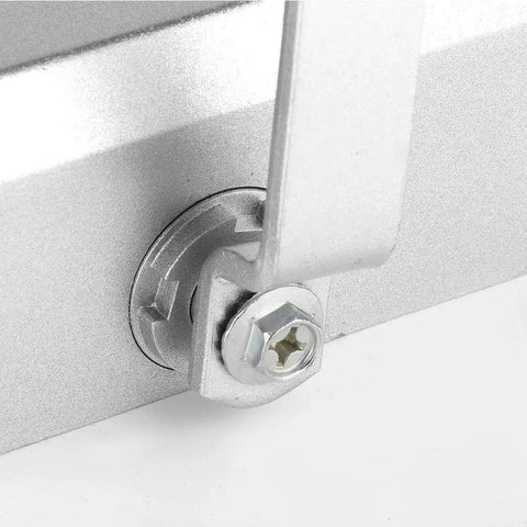 Close-up of silver finish on Beefed Up Heavy Duty Adjustable Fire Rated Door Closer For 25 To 35 Kg Doors 700 To 900 Millimeter Wide