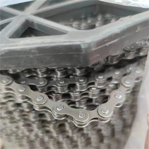 Heavy Duty Roller Chain For Single Speed Electric Side Drive Bike transmission showing layered metal links and durable connectors.