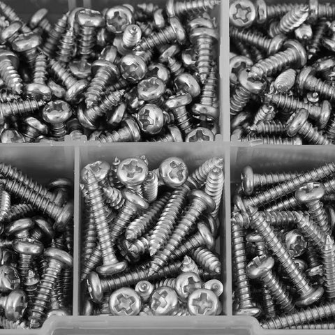 M3 Screws Assortment Kit 500 Pcs Button Head Self Tapping Screws Stainless Steel 304 organized in a plastic box