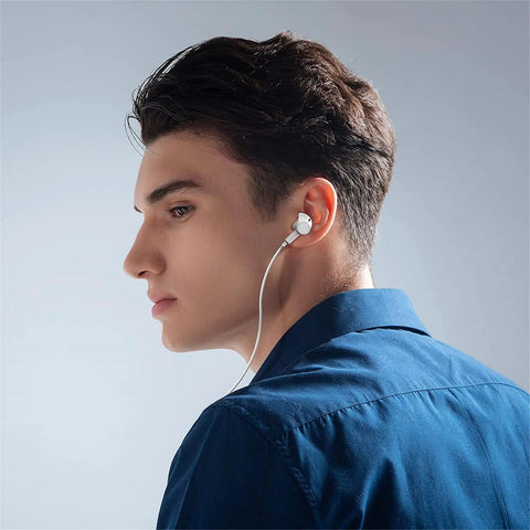Person wearing Usb C Earbuds With Microphone And Remote For IPhone 17 16 15 Pro Max Plus And IPad Galaxy S Series Noise Cancelling Earphones