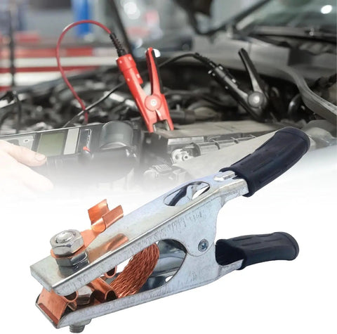 Heavy Duty 500A Welding Ground Clamp With Rubber Sleeve for Superior Conductivity and Safety, shown in industrial use