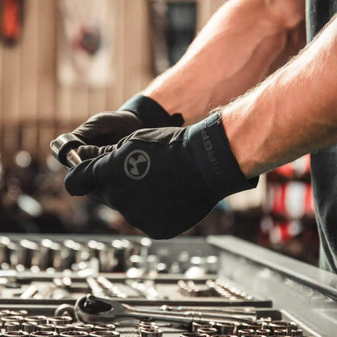 Technical Glove 2.0 Lightweight Work Gloves for Precision Grips Black Medium used for handling tools in workshop