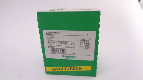 Box of LC1D25BD 24V NSFS OEM Industrial Contactor With 25 Amp Rating, green packaging, front view