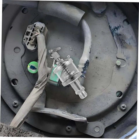 High Pressure Grease Cup Needle Valve, manual grease filling tool for fittings in a lathe machine environment