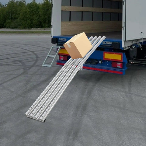 Heavy Duty Foldable Gravity Conveyor Roller 12 Inch By 79 Inch Length With Four Rows Of Wheels transporting carton from truck.