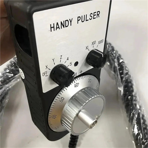 Manual Pulse Generator Handwheel HPL01-2Z9 PL0-300-49 MPG Precision Control Device For CNC Router Milling Machine Operations And Industrial Machining Tasks, silver dial