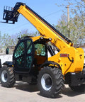 Built Tough Heavy Duty 4WD Telescopic Handler For Construction Sites with extendable boom and rugged tires.